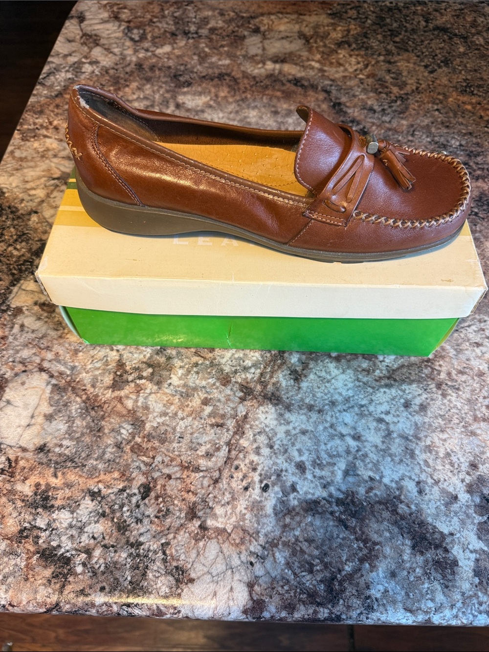 Thom McAn Brown Leather Tassel Moccasin Loafer